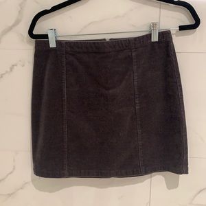 Like new grey corduroy skirt from forever 21!